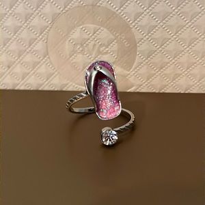 Adorable flip flop ring